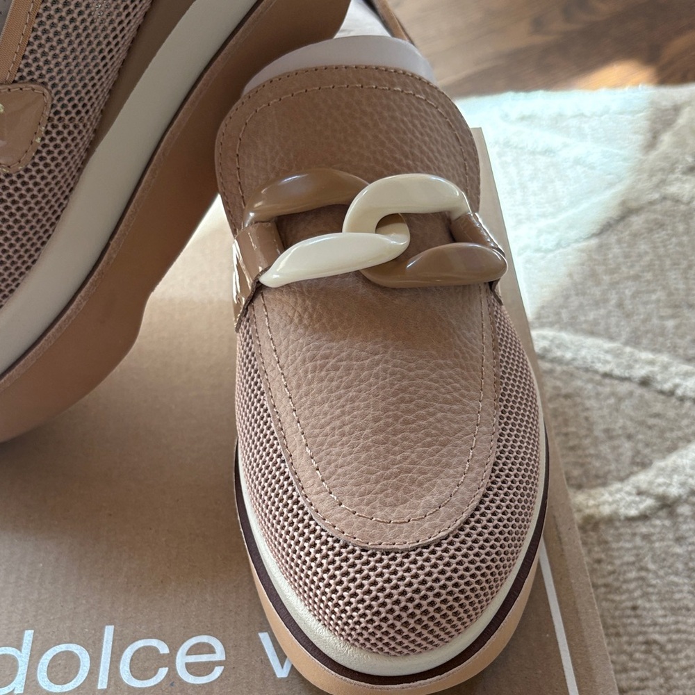 ❌❌❌SOLD❌❌❌Dolce Vita🥳HOST PICK🥳Almond Mesh Loafers - Picture 5 of 9
